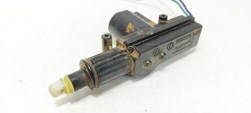 Volkswagen Golf III 1994 Vorne links Stellmotor Zentralverriegelung UST43611