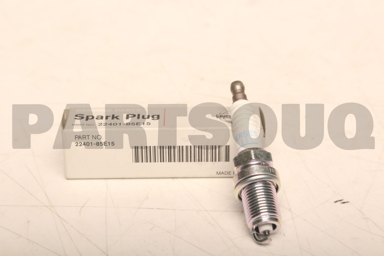 2240185E15 Genuine Nissan PLUG-SPARK 22401-85E15