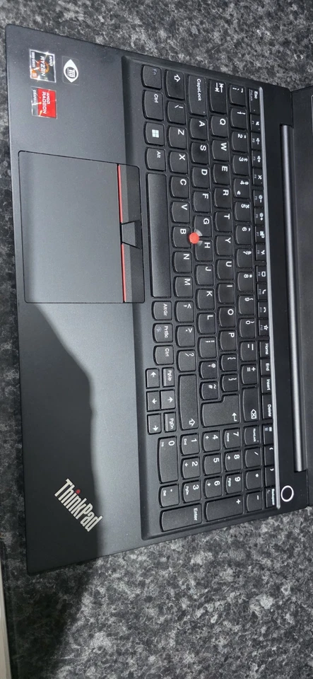Lenovo ThinkPad E15 G4 · Ryzen 5 5625U · 8GB · 256GB, photo 3 of 5
