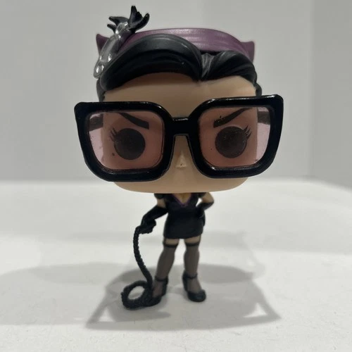 Funko Pop! Heroes DC Comics Bombshells Catwoman #225 Vinyl Figure LOOSE NO BOX