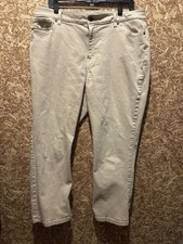 LL bean women  s classic Fit Tan Crop Pants Size 16