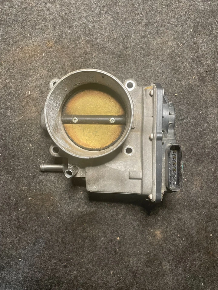 2005 - 2015 Nissan Xterra Electronic Throttle Body - Image 3 of 4