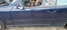Porte avant et accessoires Mercedes 208