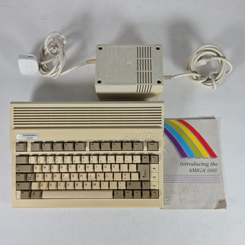 Commodore Amiga A600  with Official Power Supply - Tested Working