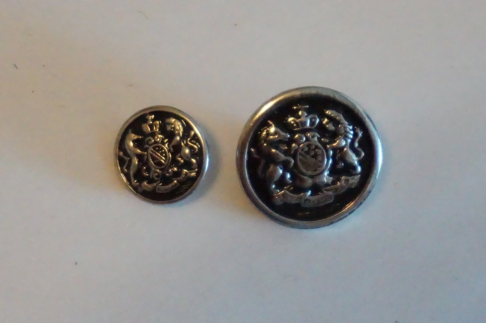 Picture 1 of 2