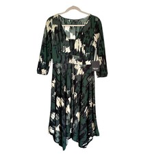 Simply Vera Vera Wang Camo Handkerchief Hem Midi Dress Small NWT