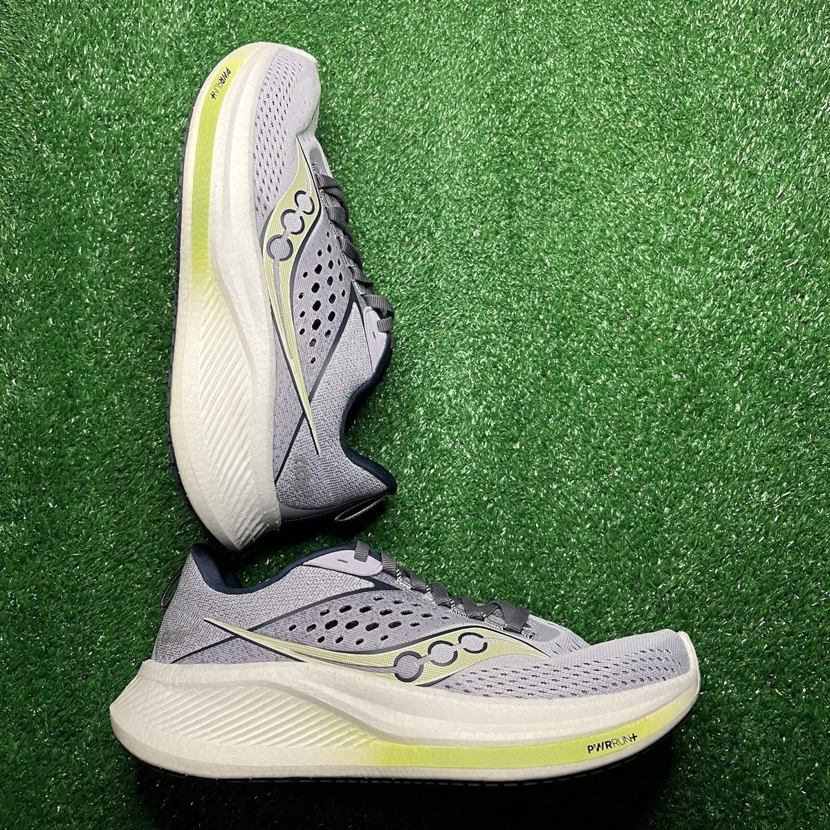 Saucony Ride 17 Women's size W Wide Running Shoes S10925-110