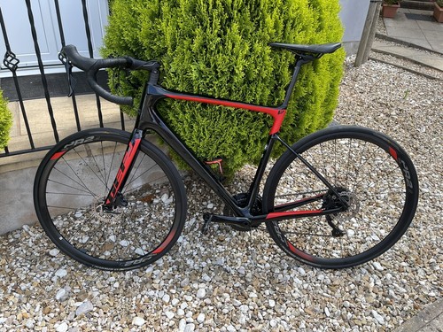 Giant Defy Advanced 1 Carbon Road Bike 