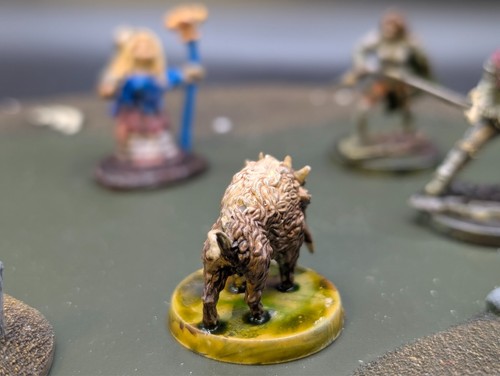 Miniatura fantasía dnd jabalí feroz bien pintada - Imagen 4 de 4