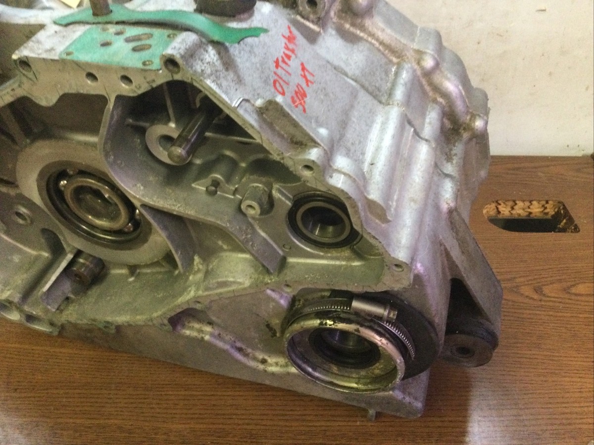 Crankcase Engine # 711295881 Bombardier ￼2001 Traxter 500 XT 4x4