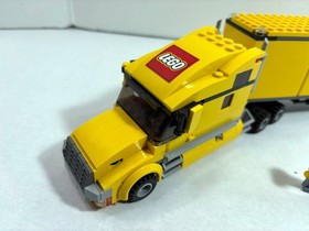 LEGO City: Traffic: LEGO Truck 3221 (2010) Retired Lot D