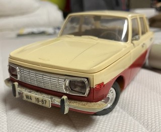 DDR Spielzeug Fernlenkauto Wartburg Limousine 353