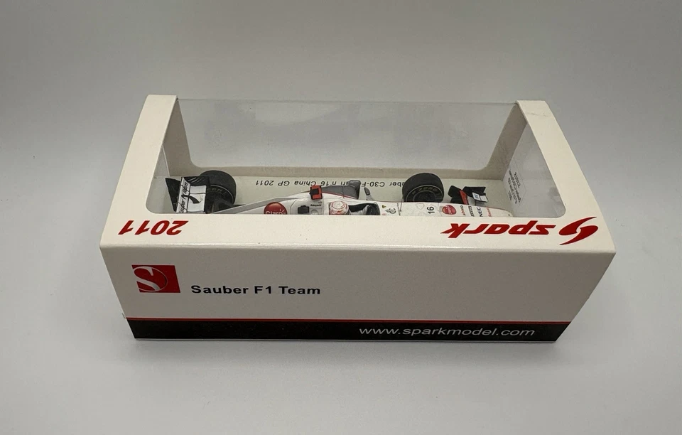 Spark S3018 SAUBER C30-FERRARI N16 CHINA GP 2011 1/43 - Immagine 4 di 4