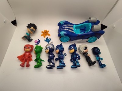 PJ Masks Figures & Vehicle Blue Car Lot 