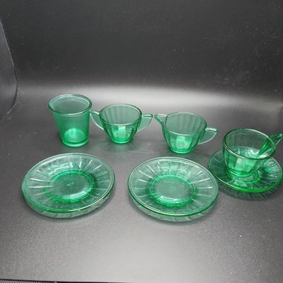 Akro Agate Toy Dishes 7 Pieces Interior Panel Jade Trans Optic ca 1935-1938 TM