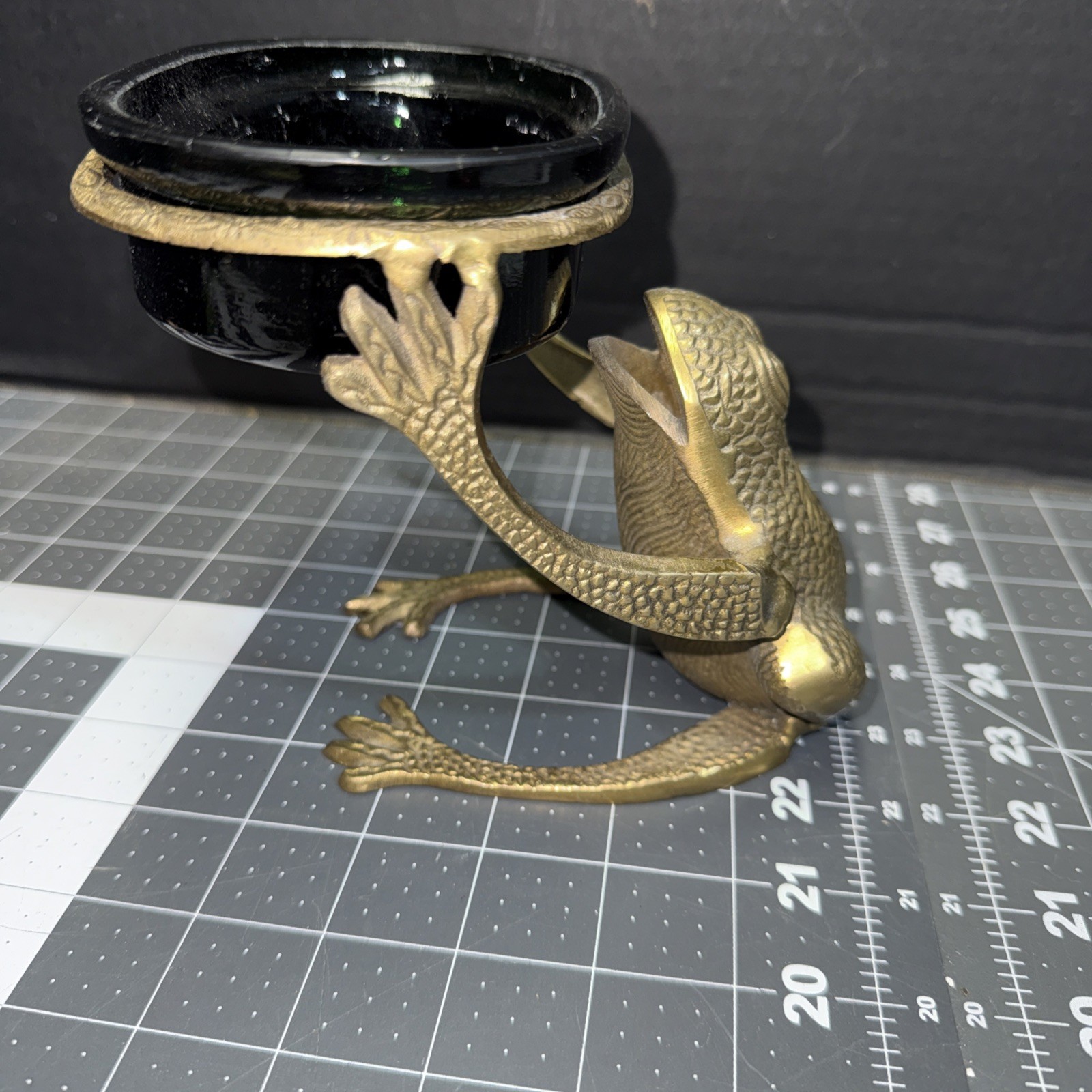 Vintage Brass Frog Toad Soap Trinket Dish Card Holder Figurine 6” Aged Patina.