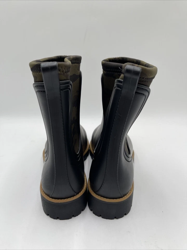 Bernardo ZORA Black Rubber/Camo Round Toe Pull On Ankle Boots Women’s Size 8 - Image 4 of 4