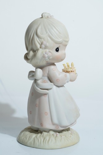 Enesco Precious Moments figurine MAY YOUR BIRTHDAY BE A BLESSING 524301 - Picture 4 of 8