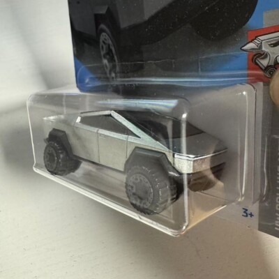 HOT WHEELS TESLA CYBERTRUCK Mainline 2024 Case Q Series Hw Rolling