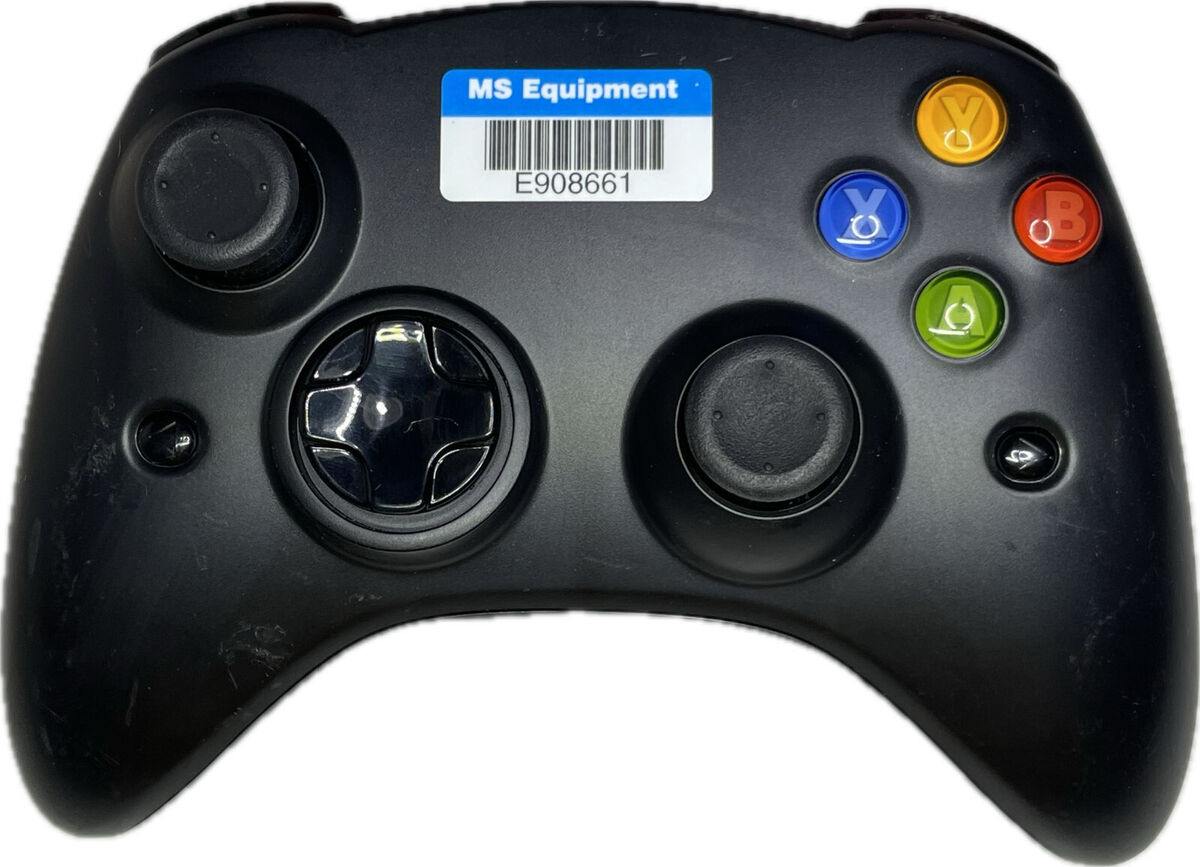 Xbox One controller compared to Xbox 360 controller 