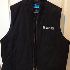 Tri-Mountain Black Full Zip Polyester Vest Size L Embroidered SAUNDERS Logo