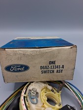 Nos Ford Turn Signal 1973 Mustang Cougar 1974 1975 1976 D6az-13341-a Nos Ford Turn Signal 1973 Mustang Cougar 1974 1975 1976 D6az-13341-a