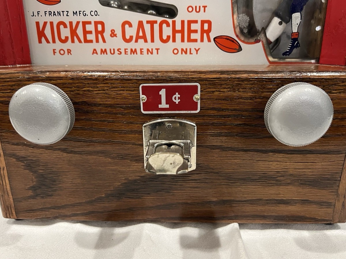 J.F. Frantz Mfg. Co. KICKER & CATCHER Coin Pusher Machine 1950s