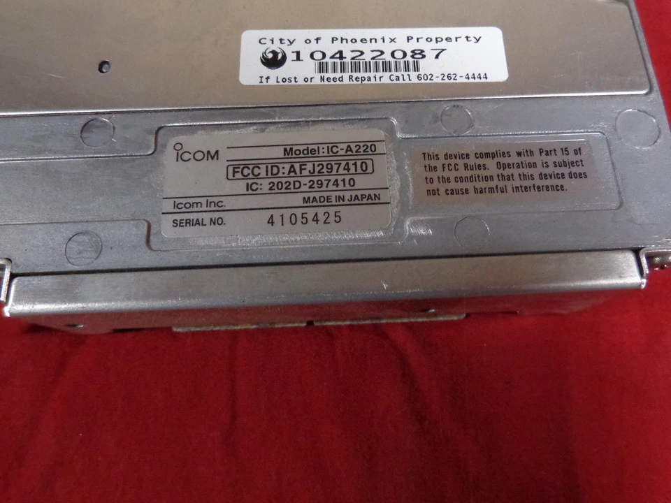 Radio transceptor de aviación VHF para aviones Icom IC-A220 - con funda/bandeja ENVÍO RÁPIDO Foto 4 de 4