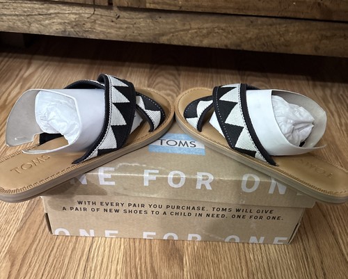 Neu im Karton Toms Viv Slipper Sandale schwarz Tribal Damengröße 6,5 - Bild 4 von 10