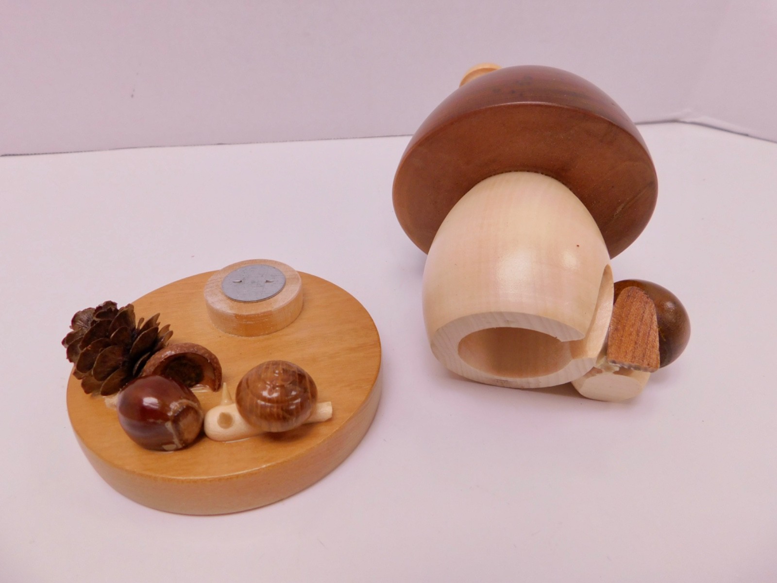 Erzgebirge Seiffen Wood Mushroom Woodland Smoker Handarbeit New in Box Germany