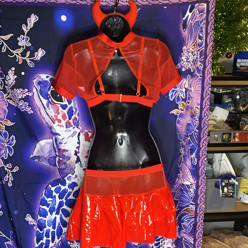 Nuevo Conjunto de Falda Grande Diablo Halloween Disfraz Malla Vegano Cuero Látex Rojo Accesorios Foto 3 de 4