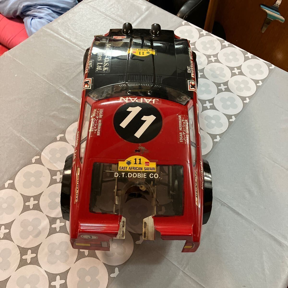 FAIR LADY 240Z ラジオコントロールカー Used Kyosho Fairlady 240Z NISSAN CIRCUIT SERIES 1/8 Engine