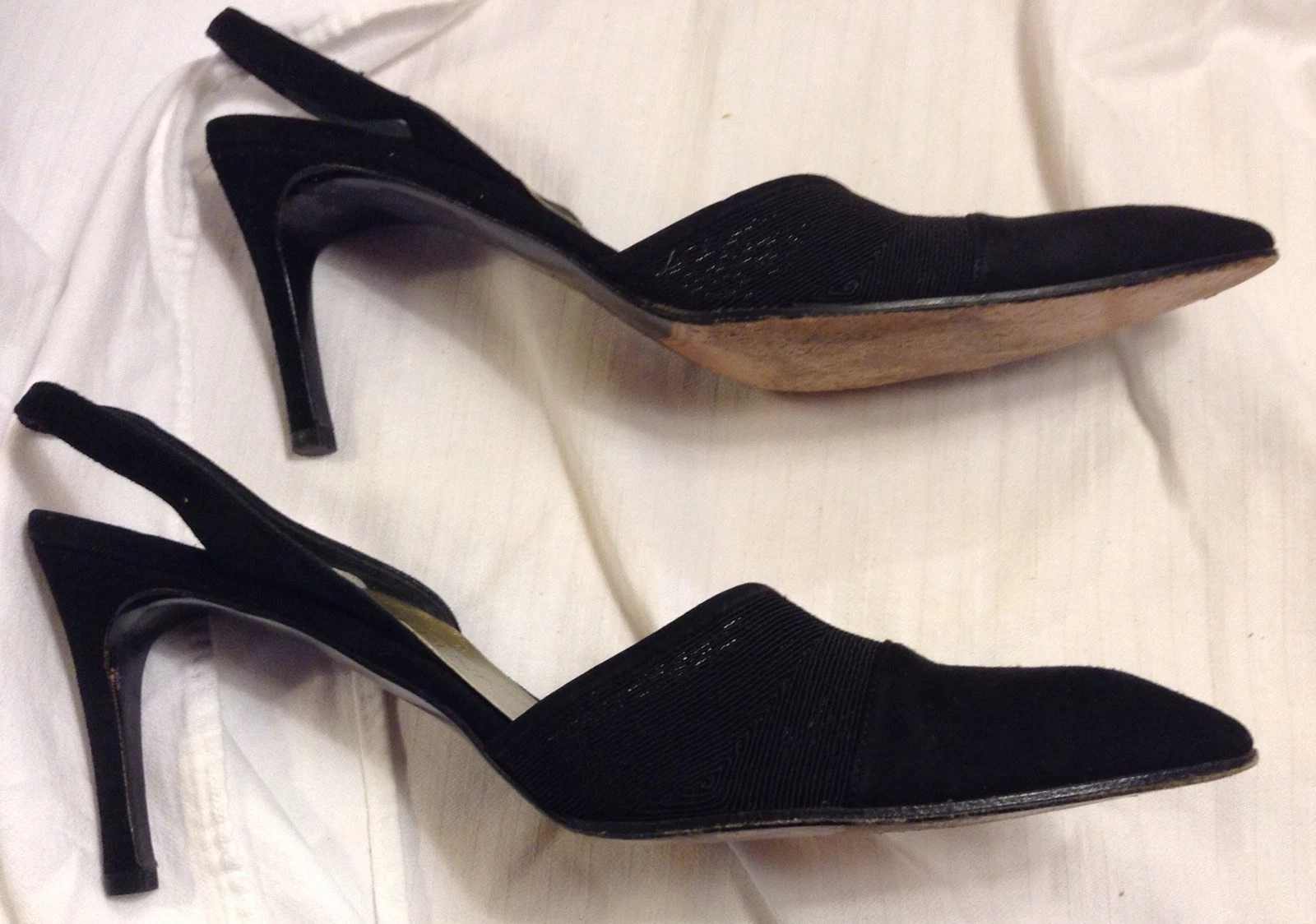 SAINT LAURENT (YSL) YVES SAINT LAURENT NERO PELLE CAMOSCIO tacco a spillo posteriore 7 5 N