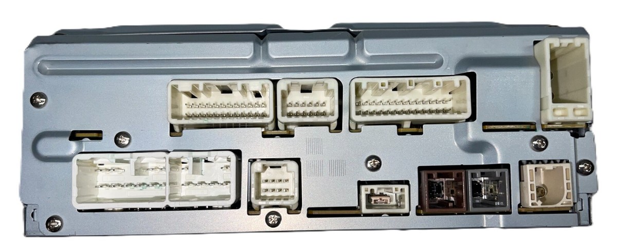 86100-02100 100150 REFURBISHED Toyota Corolla Radio Head-Unit
