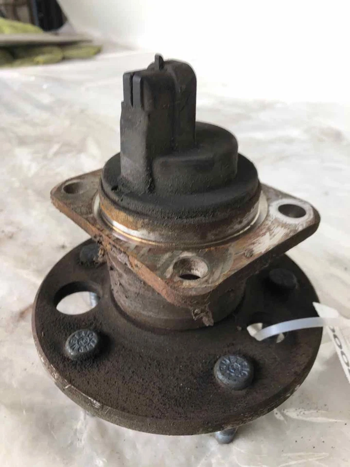 1991 - 2004 年凯迪拉克 SEVILLE 后轮轮毂和轴承组件乘客权利 — 第 3/4 张图片