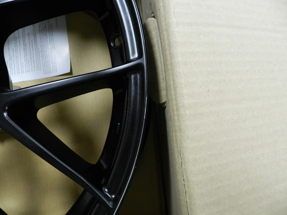 Enkei 467-880-4445BK para Raijin 18x8 45 mm desplazado 5x112 perno 72,6 diámetro diámetro Ma Foto 2 de 4