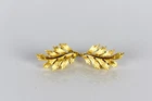 Trifari Leaf Earrings Hinge Clip On Gold Tone Vintage Nature Jewelry
