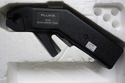 Fluke Y8100 AC/DC Hall Effekt Stromsonde, getestet.