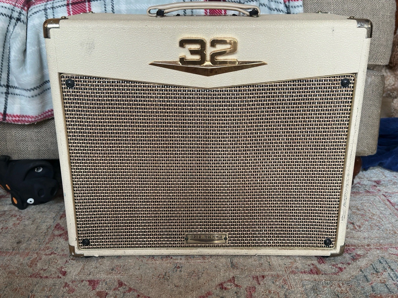 Picture 1 of 4