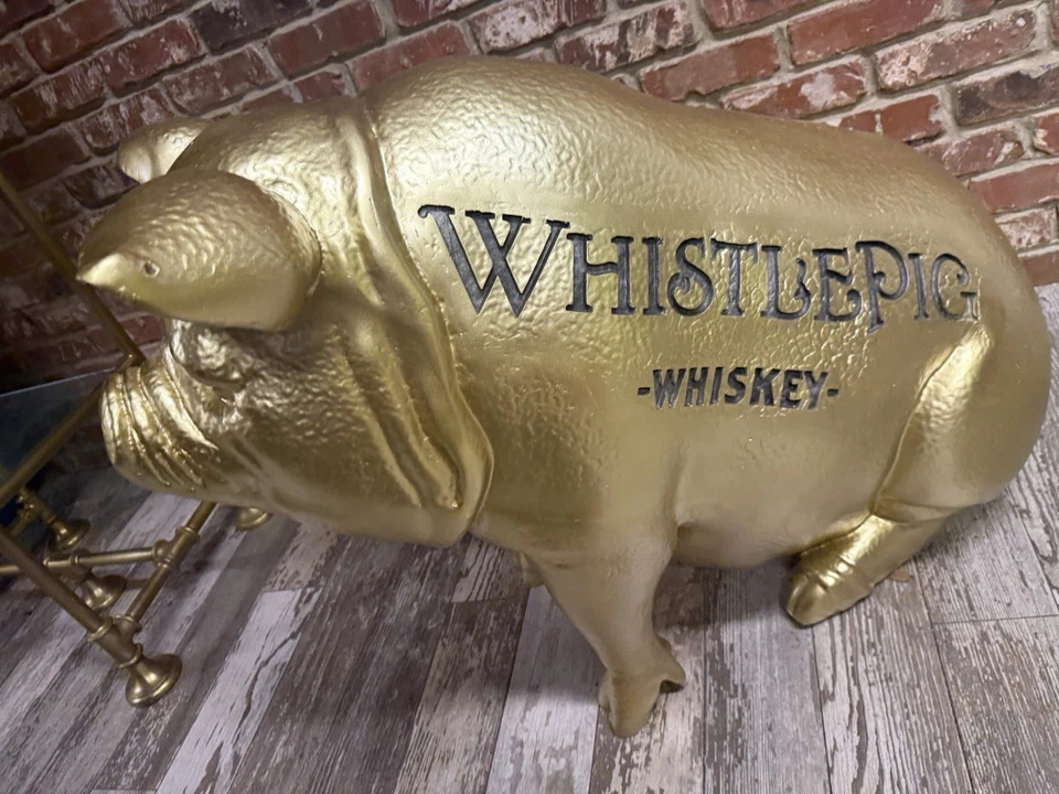 ESTATUA GIGANTE DE ORO WHISKY SILBATO RARA EDICIÓN LIMITADA COLECCIONABLE 40X29X19 Foto 4 de 4