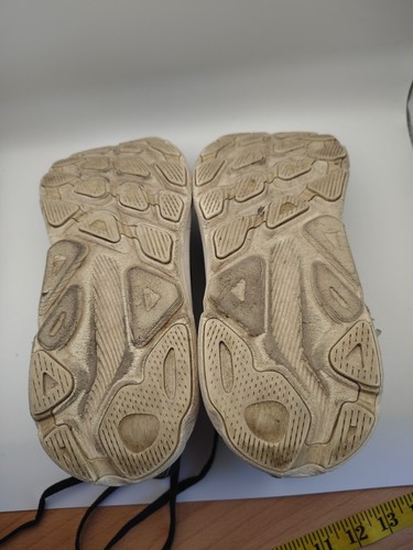 Hoka One One Clifton 9 Negro Oro Rosa Talla 8.5b - Imagen 8 de 10