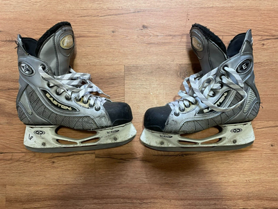 Easton Z Air Comp SE Hockey Skates SR 6D Rare Vintage Made In 