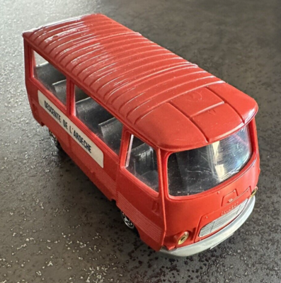 Norev Les Miniatures - Peugeot J7 Descente De L'Ardèche - Échelle 1/43 - Occasion
