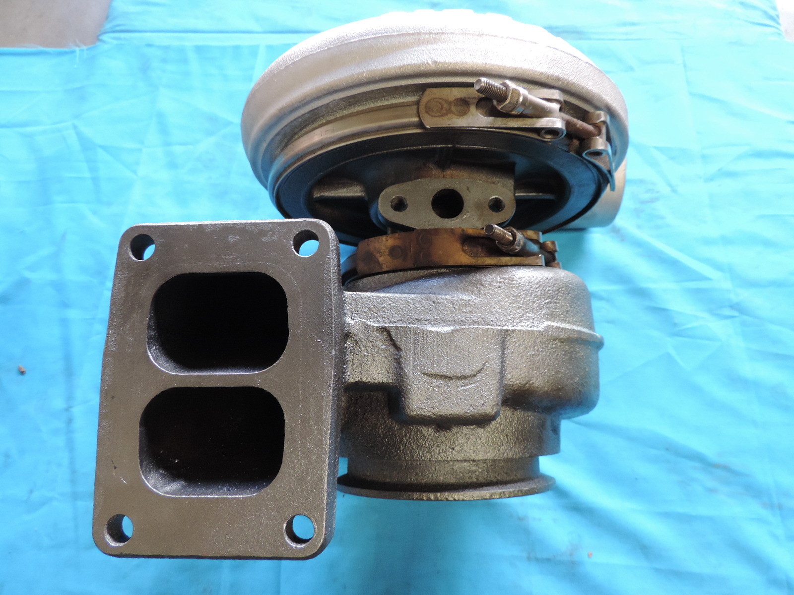 Volvo Heavy Duty VN Trucks D12 D12C Genuine Holset HX55 3590273 Turbo