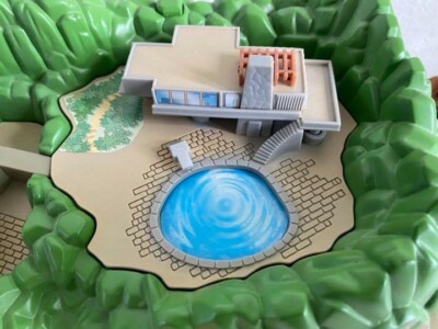 THUNDERBIRDS POWER TECH トレーシーアイランド THUNDERBIRD Power Tech Tracy Island Secret Base Electronic Playset