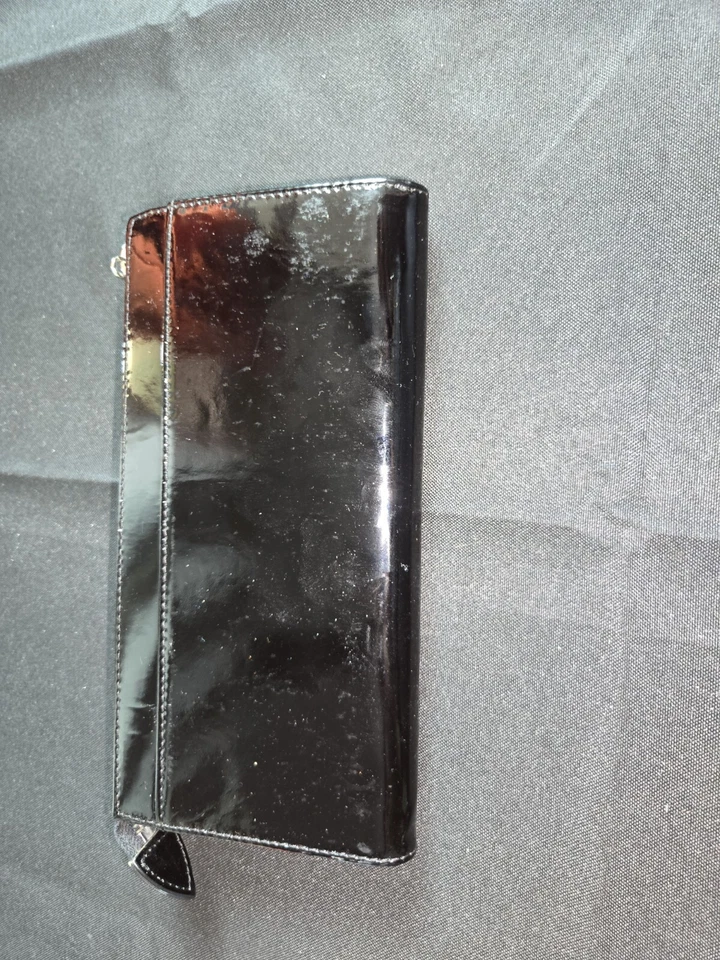 MARC JACOBS Black Patent Leather Wallet silver hardware - Image 2 of 4