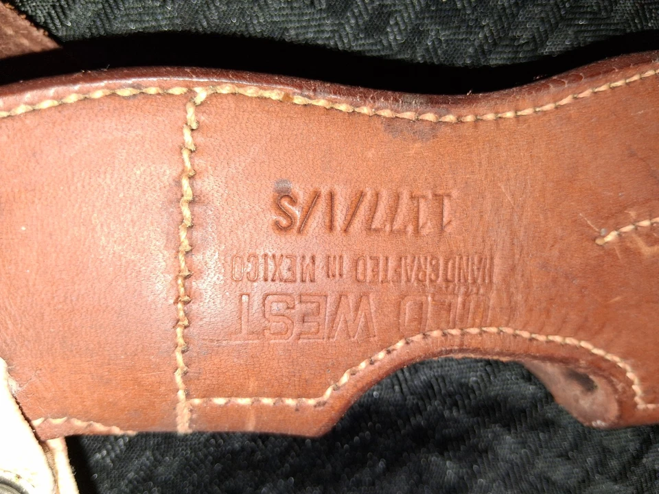 "Old West" brand, Leather shoulder holster..Great Condition - Image 3 of 4