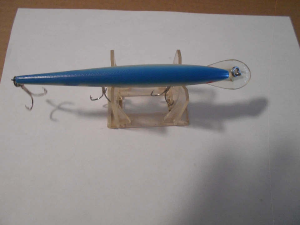 Vintage Rebel Fastrac FT/30-- 5 1/2"  Glow  Lot # 11 - Image 3 of 4