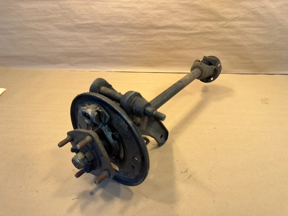 Conjunto de eje trasero Triumph Spitfire GT6 OEM PN 204226 Foto 2 de 4