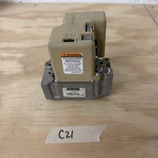 Honeywell SV9501M2528 Furnace Smart Gas Valve 24 V 50/60 Hz used #G273